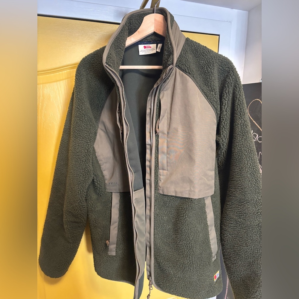 Fjallraven Olive Green Fleece Jacket